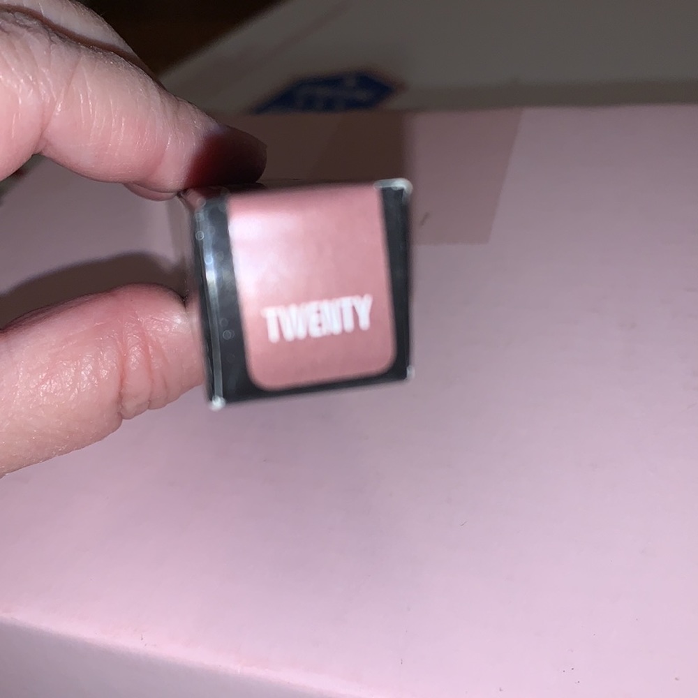 Kylie Jenner Matte Liquid Lipstick - Picture 5 of 7